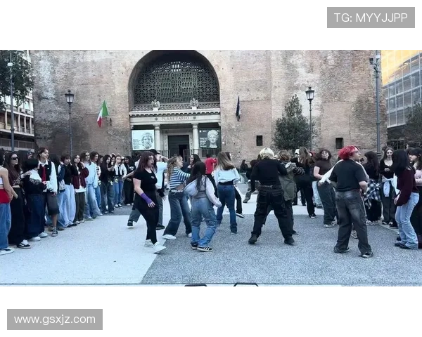 罗马近八季四月场均53分之难承受挑战